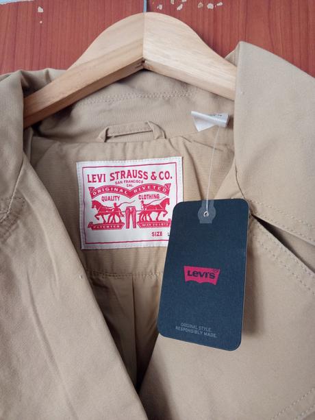 Kabát dlhý, levis,l