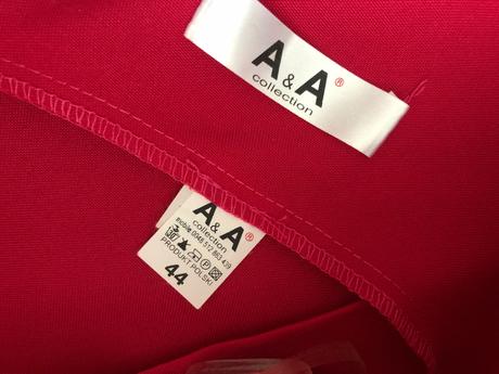 Šaty spoločenské, 44