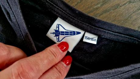 Krasne nasa tricko v super stave strieborna potlac, 158