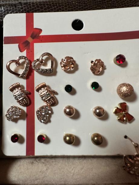 Náušnice 12 párov, 