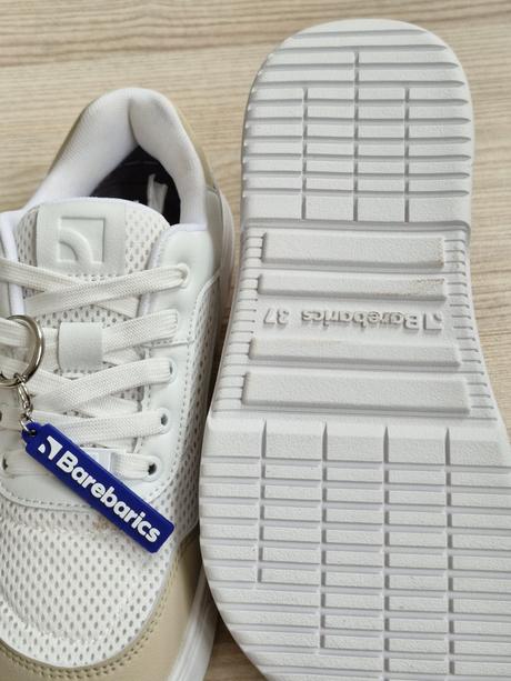 Vaporo - white & beige 37 x354, be lenka,37