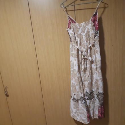 Dámske dlhé šaty,