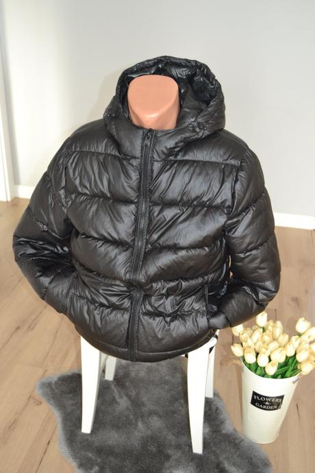 Prešívaná páperová bunda s kapucňou, veľkosť m, m