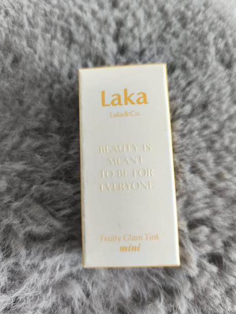 Laka dlhotrvajúci lesk na pery, 