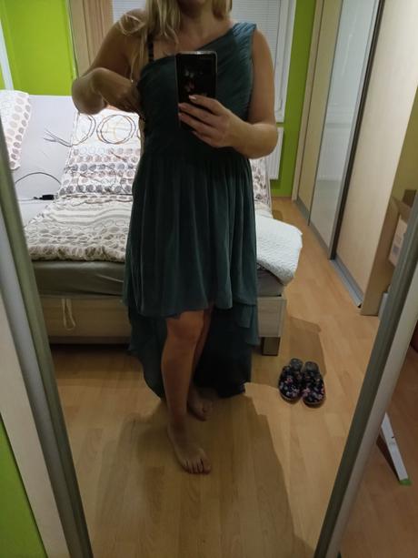 Spoločenské šaty, 40