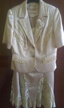 3-dielny kostym spolocensky, 44