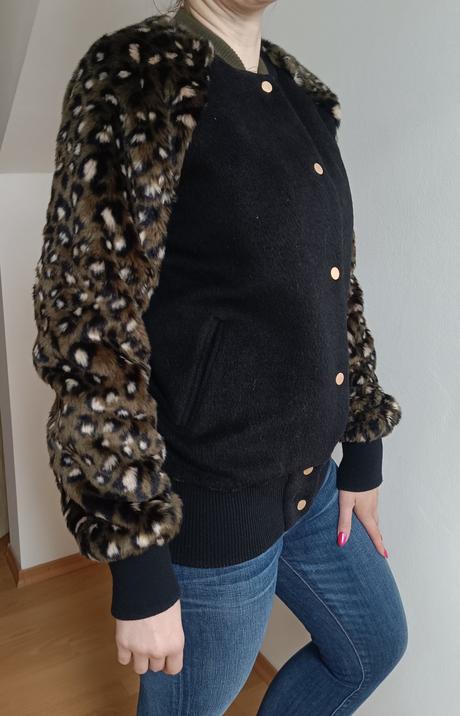 Prechodná kožušinová bunda, 38