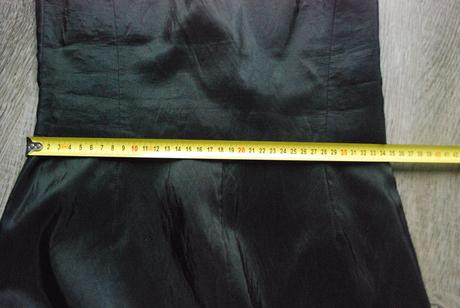 Večerné šaty na jedno rameno, 38