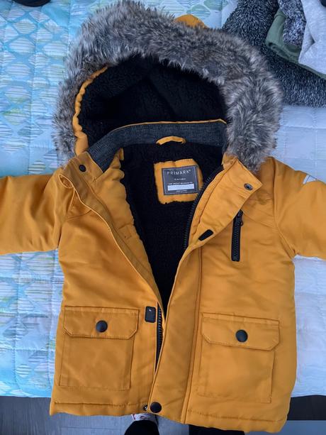 Zimna bunda, primark,86