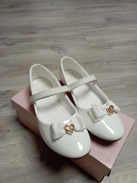 Topánky biele (34/35), 36