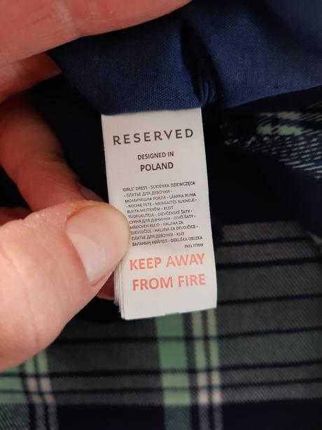 Dievcenske saty reserved, reserved,104