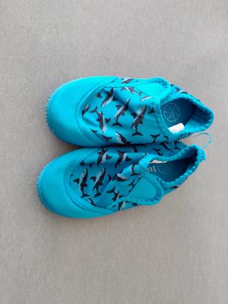 Topánky do vody, 25