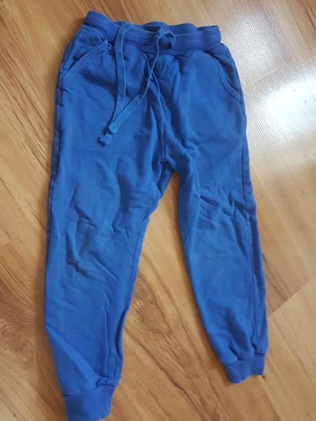 Mäkučké tepláky, 116