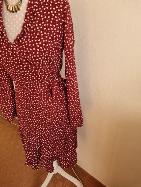 Bordové zavinovacie šaty oasis m so srdiečkami, m