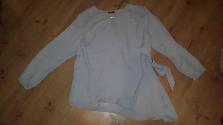 Ľahká bledomodrá bľúza, okay,46