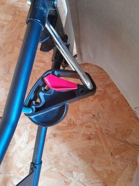 Babybjorn lehátko pre dieťa,