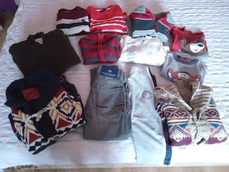 Balík chlapčenského oblečenia,