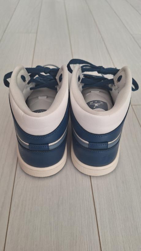 Air jordan 1 mid, vel.40, cm 25.5, nike,40