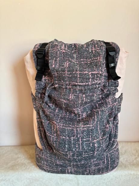 Ručne šitý nosič, 