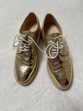 Zlaté lesklé poltopánky na šnurovanie, 40
