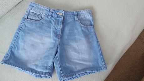 Šortky 11r., next,146