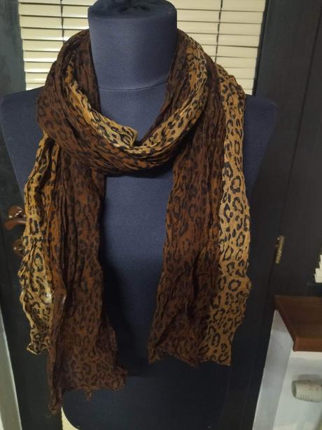 Šatka / tenký šál, 