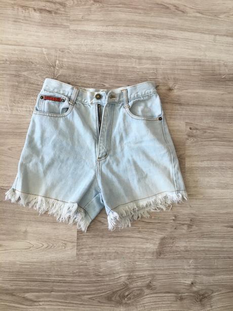 Rifľové šortky, 152