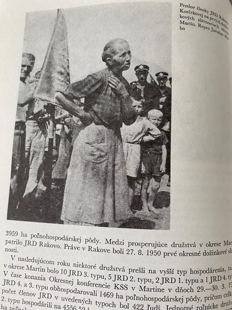 Stará kniha z minulosti a prítomnosti turca martin,