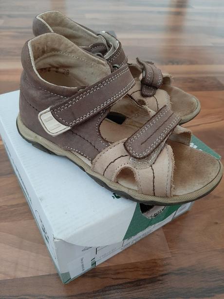 Kozene sandalky, santé,28