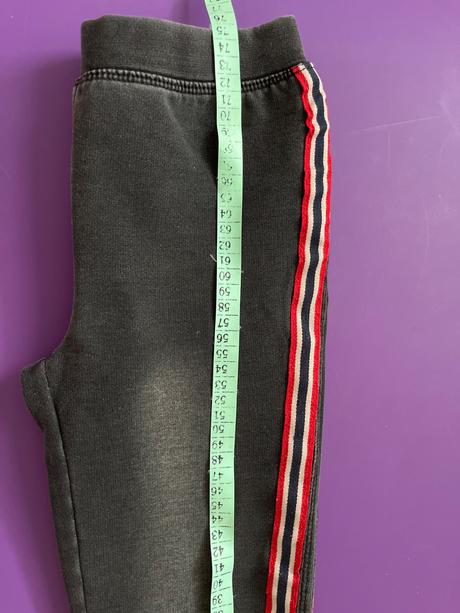 Džegíny s lampasmi, pepperts,128