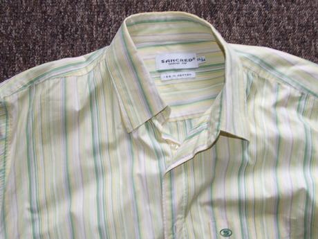 Prúžkovaná košeľa, 44