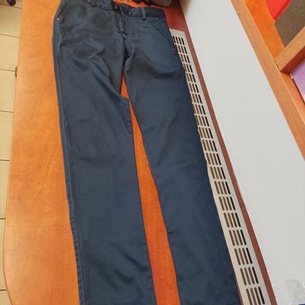 Sviatočnē nohavice, l