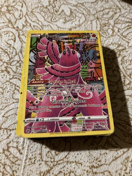 Pokémon, bakugan a pokémon album, 