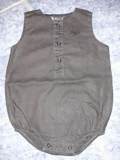 Znackove body, babykap,74