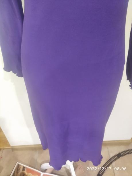 Krásne fialové midi saty, 