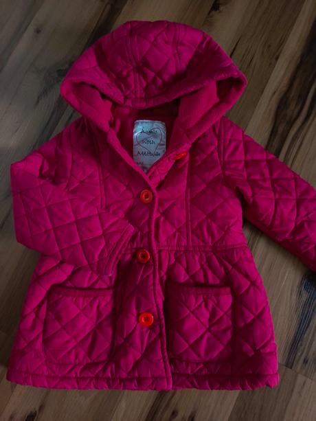 Prechodná bundička, 98