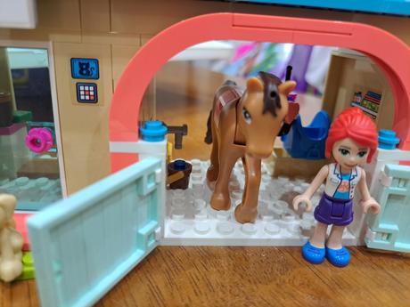 Lego friends 41446 veterinarna klinika v mestečku, 