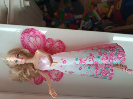 Barbie s konikom s krídlami, 