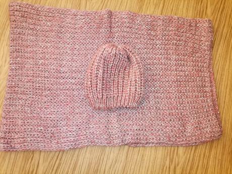 Dámsky zimný set - šál tunel a čiapka, 