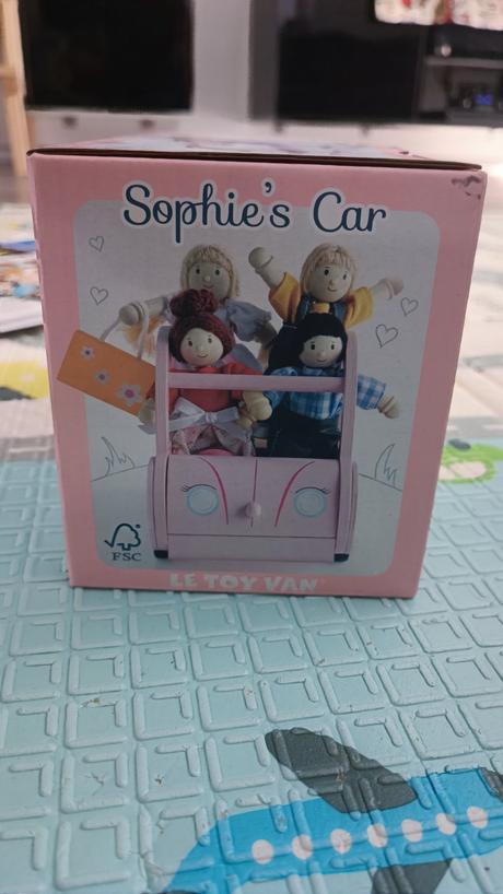 Le toy van auto sophie drevené, 