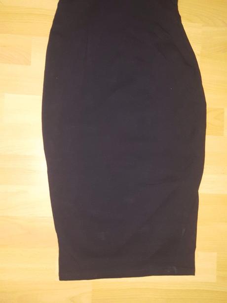 Cierne uzke saty s cipkou, 36