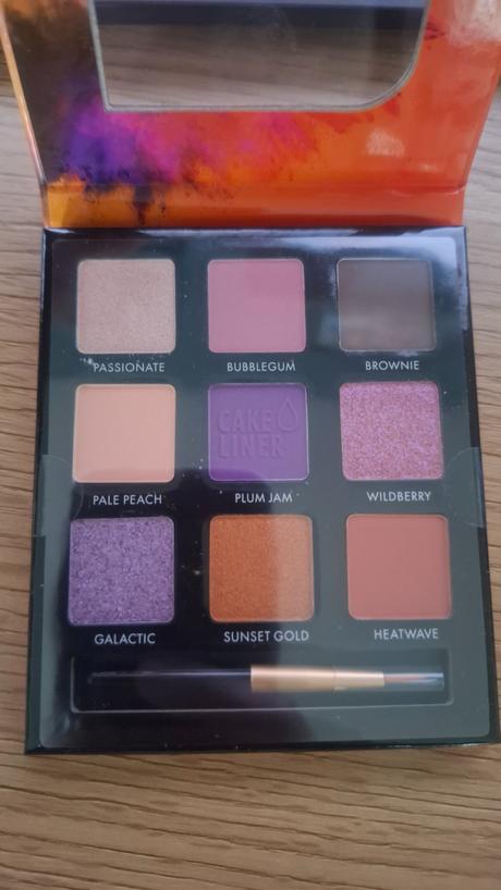 Paleta ocnych tienov catrice, 