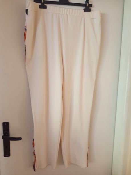 Nohavice na gumu, 4xl