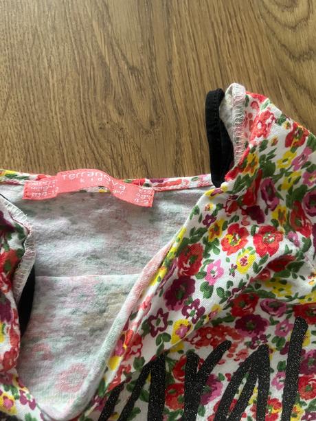 Kratasky_+_tričko 104, 104