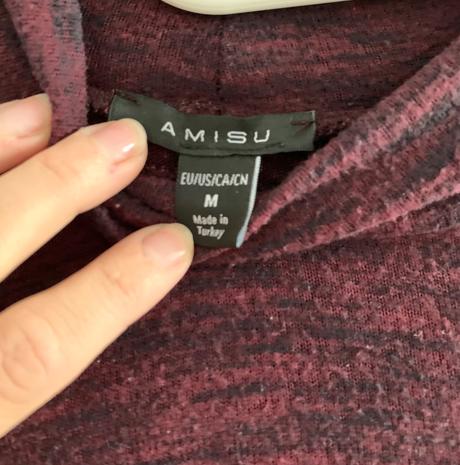 Asymetrické tričko, amisu,m