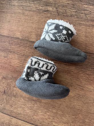 Teplé capačky, <17