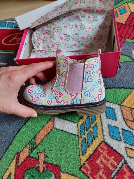 Srdiečkové čižmičky 25, cupcake,25