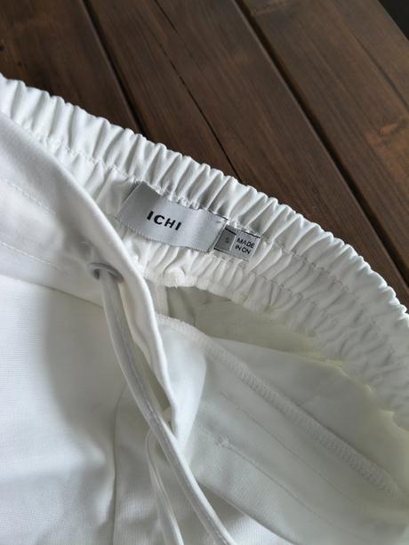 Ichi pohodlné krémovo biele nohavice s, s