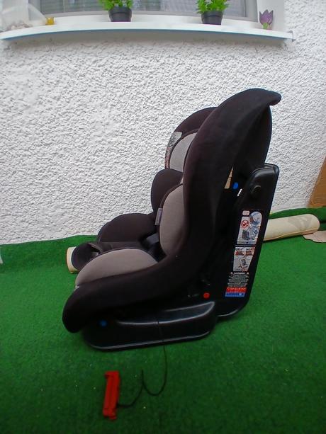 Polohovateľná autosedačka, nania