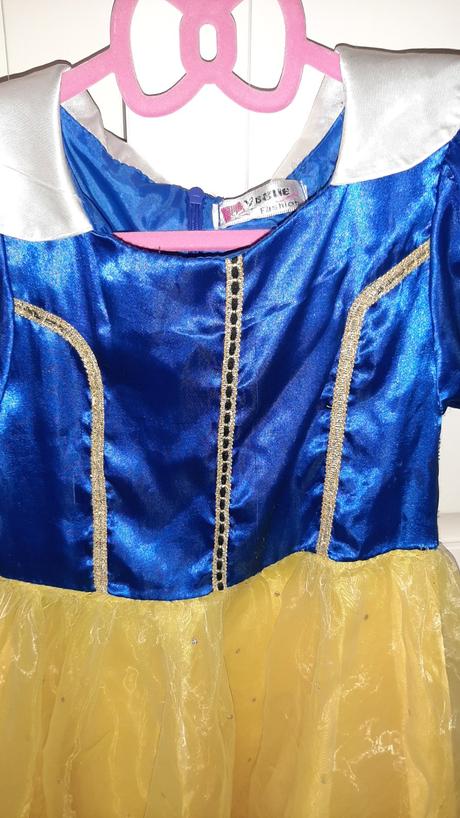 Kostým snehulienka,